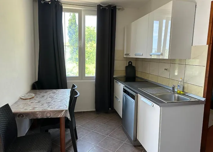 M, 4 Persons Zapad On The Beach, Ground Floor Appartement